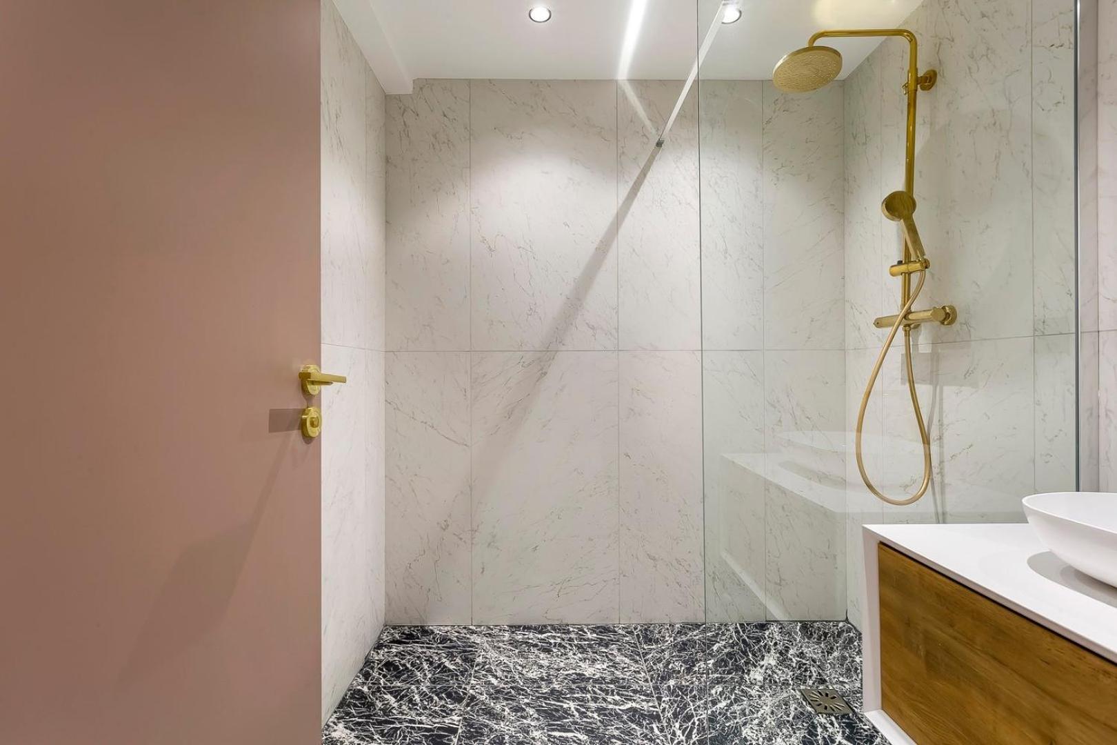 Suite Victor Hugo 1 : Bel Appartement T2 Neuf Лион Екстериор снимка
